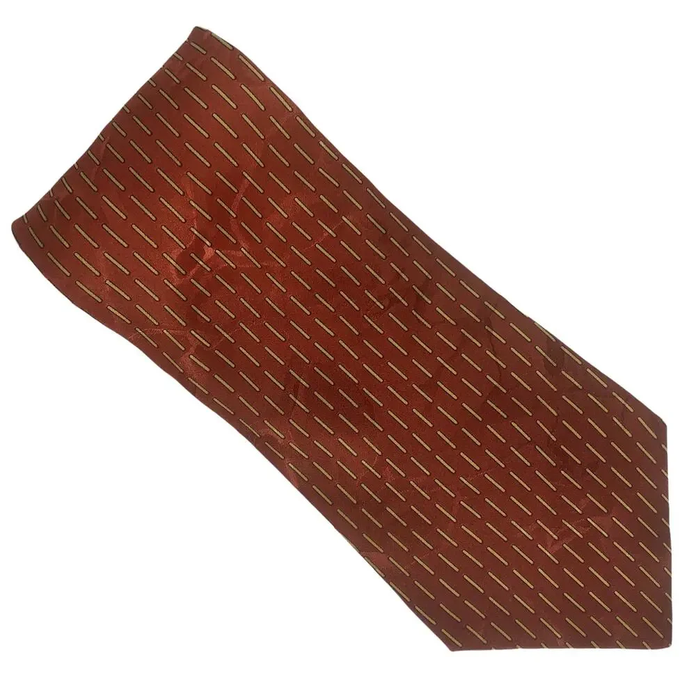 Dashed Pattern Tie